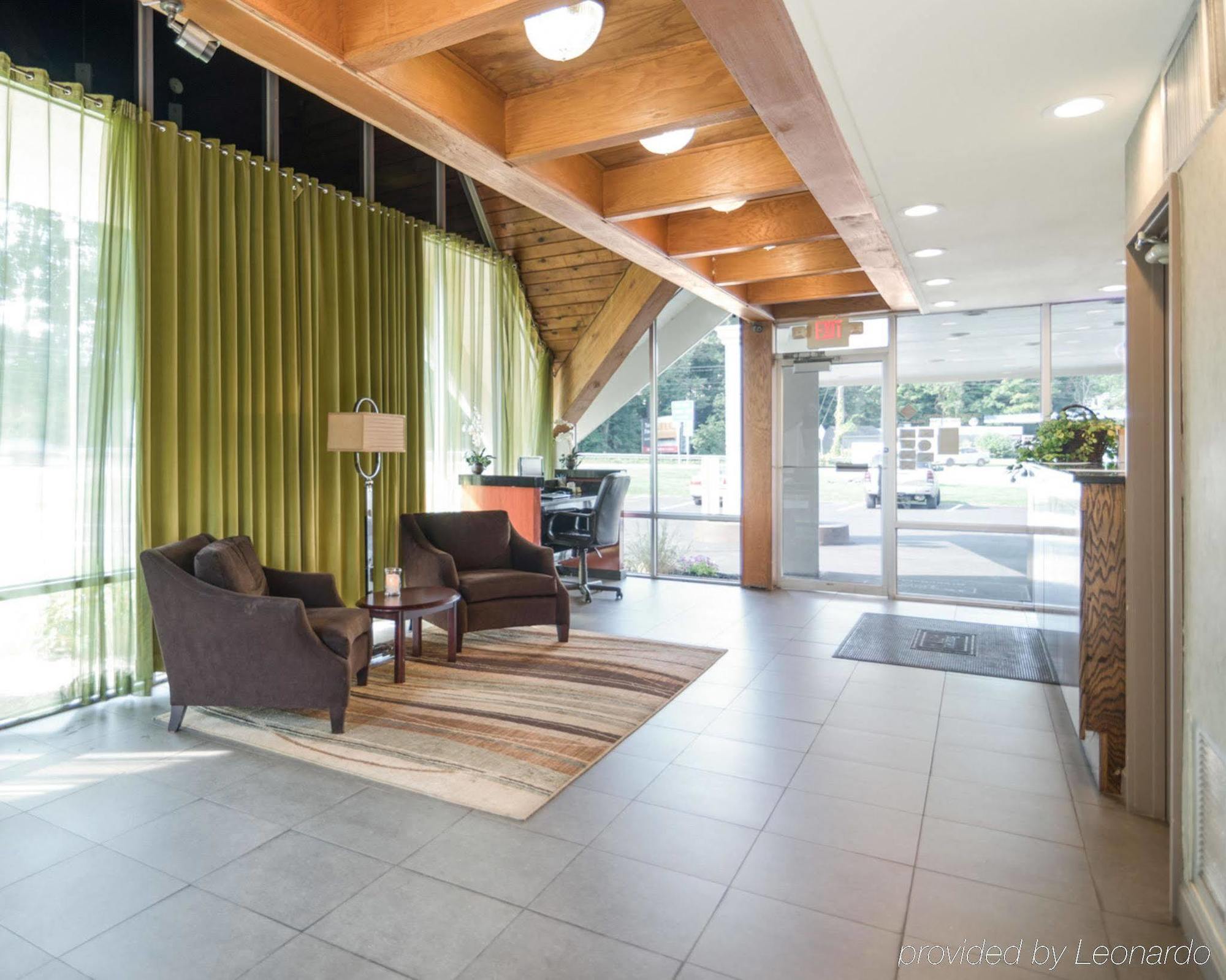 Rodeway Inn Гринфилд Экстерьер фото