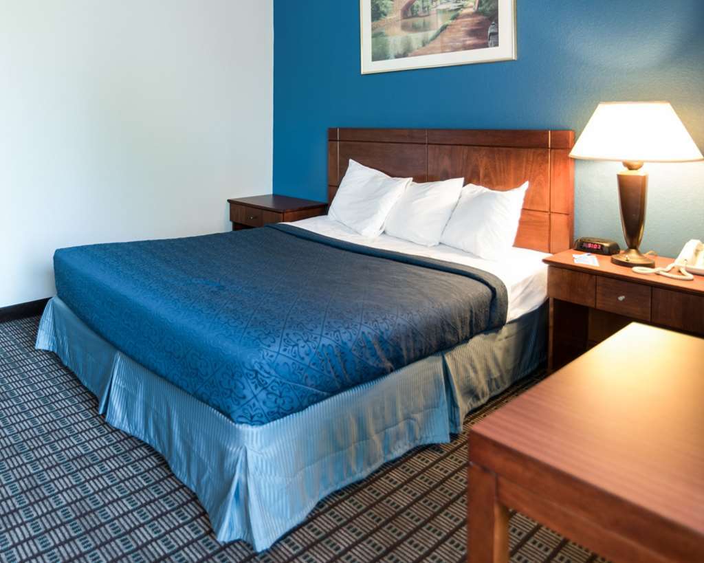 Rodeway Inn Гринфилд Номер фото
