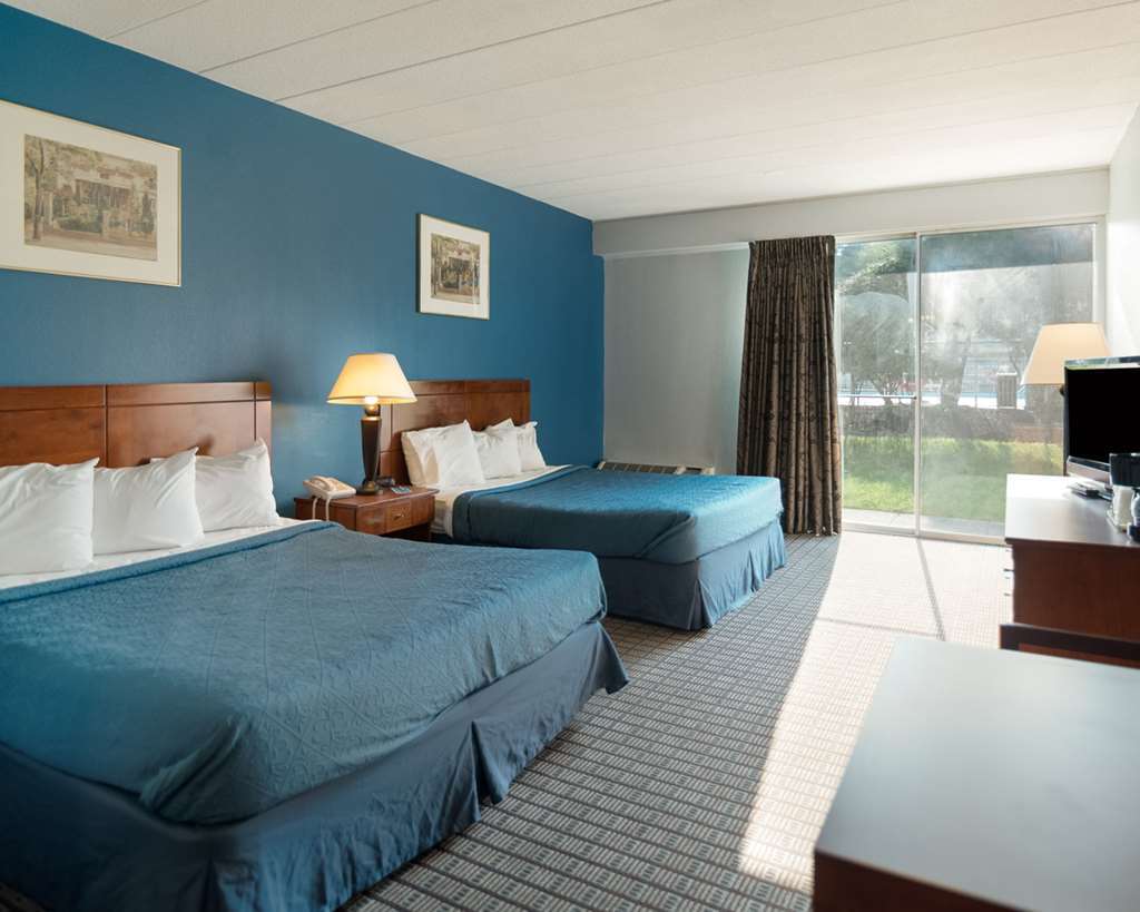 Rodeway Inn Гринфилд Номер фото